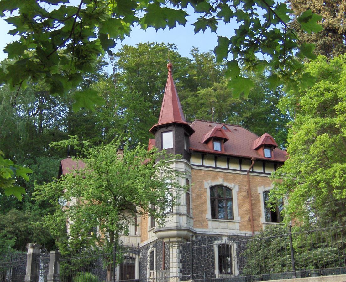Romantic Chateau Красна-Ліпа Екстер'єр фото